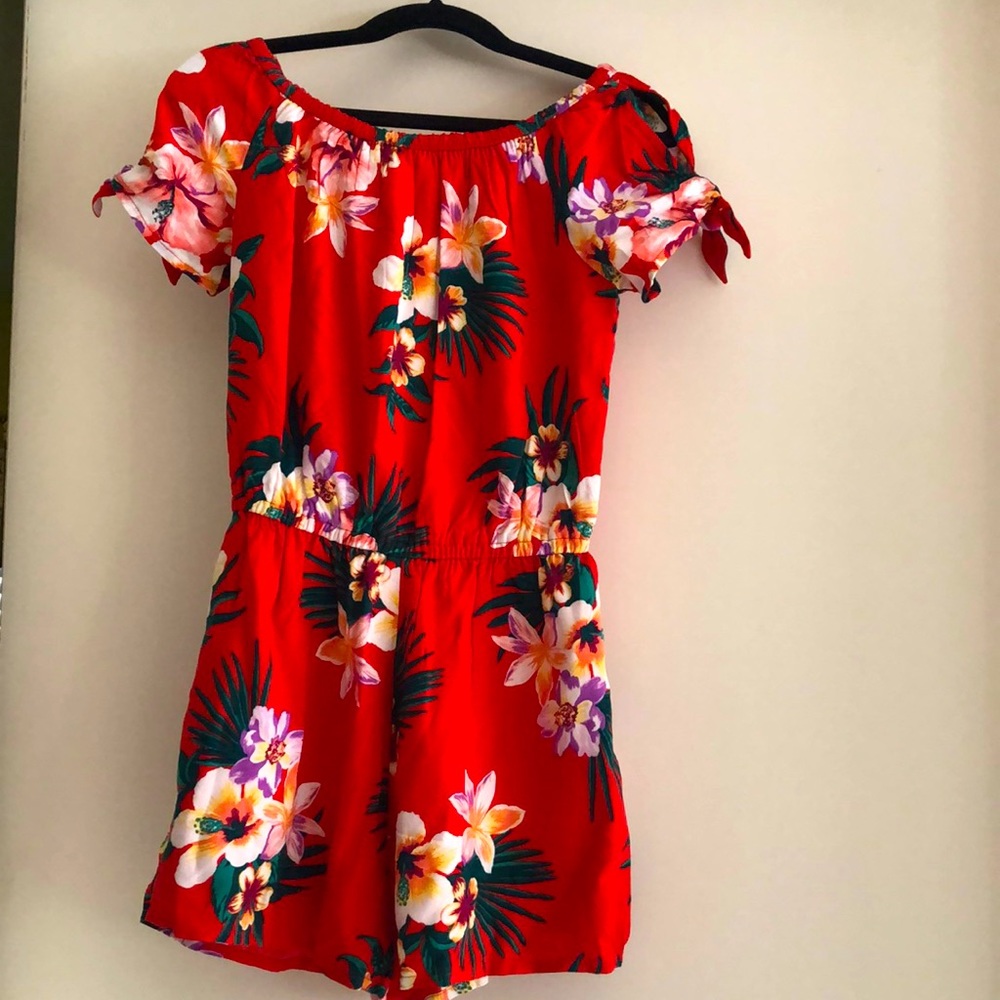 Abercrombie Kids Red Floral Casual Dress